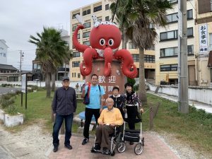 日間賀島で記念撮影