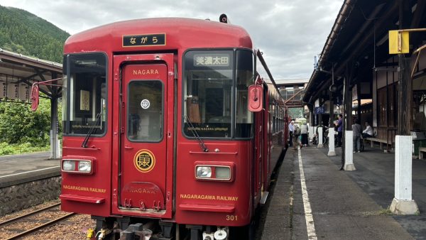 絶品イタリアンと観光列車「ながら」スイーツプランの旅